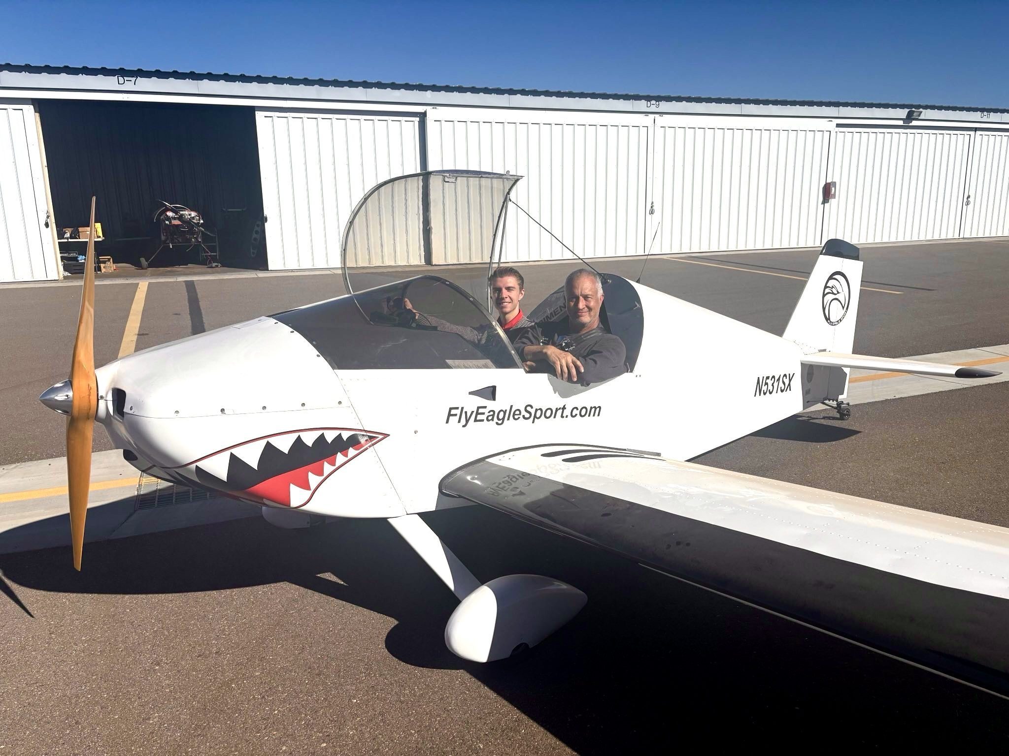 Students in the Sonex at Fly Eagle Sport KGEU