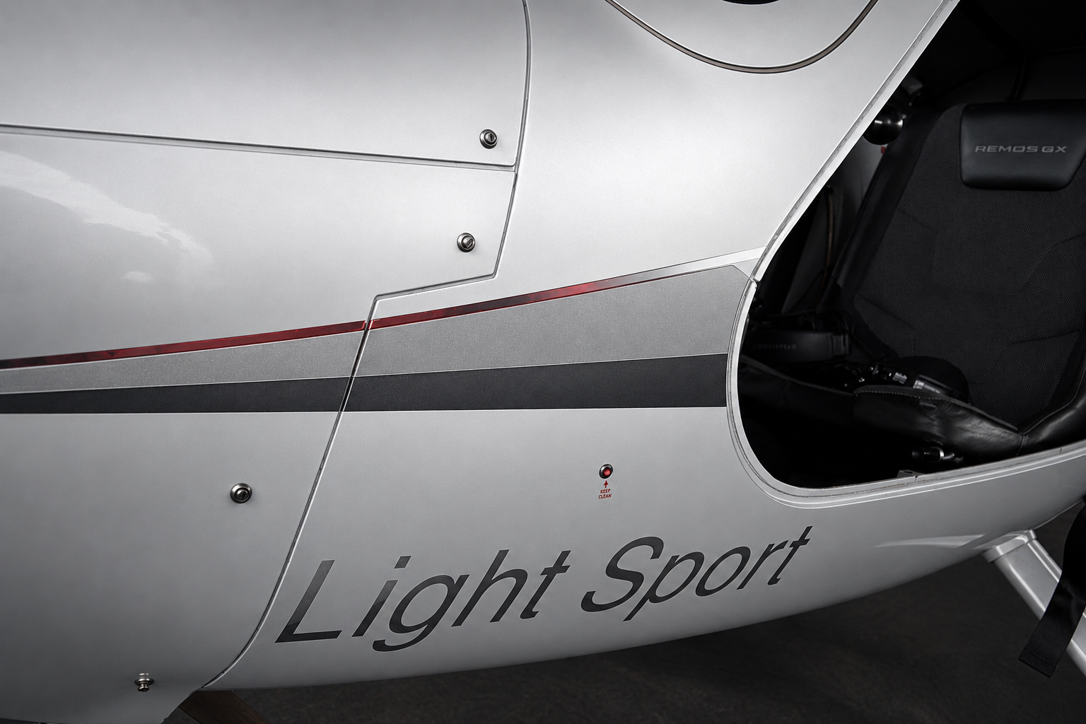 Remos GX Light Sport fuselage detail